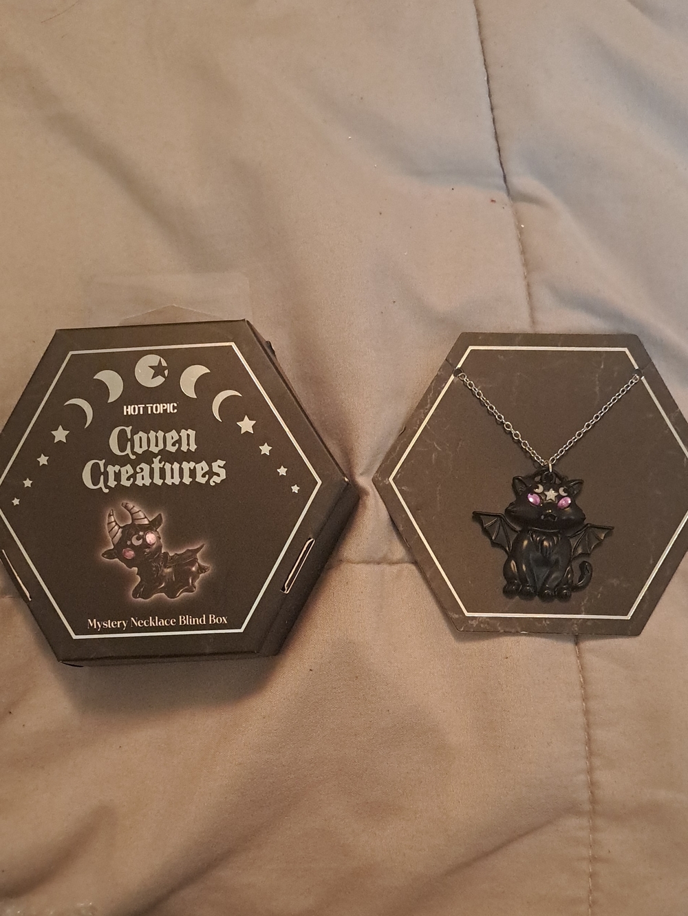 Hot Topic Coven Creatures Black Bat-Cat Necklace with Pink Eyes